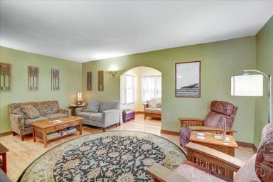 House Sun Prairie