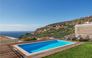 House Arco Da Calheta
