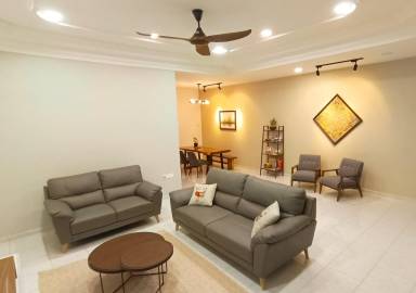 House  Taman Pertama