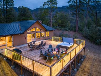 Cabin Mariposa