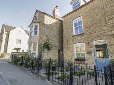 Cottage Chipping Norton