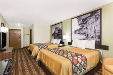 Motel  Eau Claire